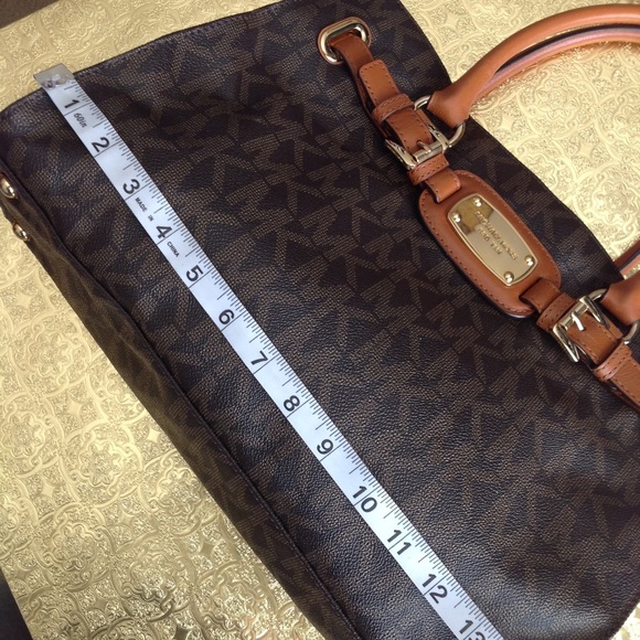 Micheal Kors large Hamilton EW tote like new - Picture 3 of 8
